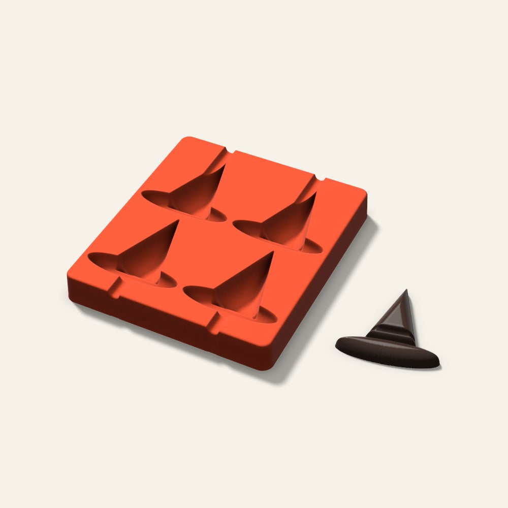 Witch Hat Cakesicle Mold, 3 Inch, 4 Cavity, 3D render