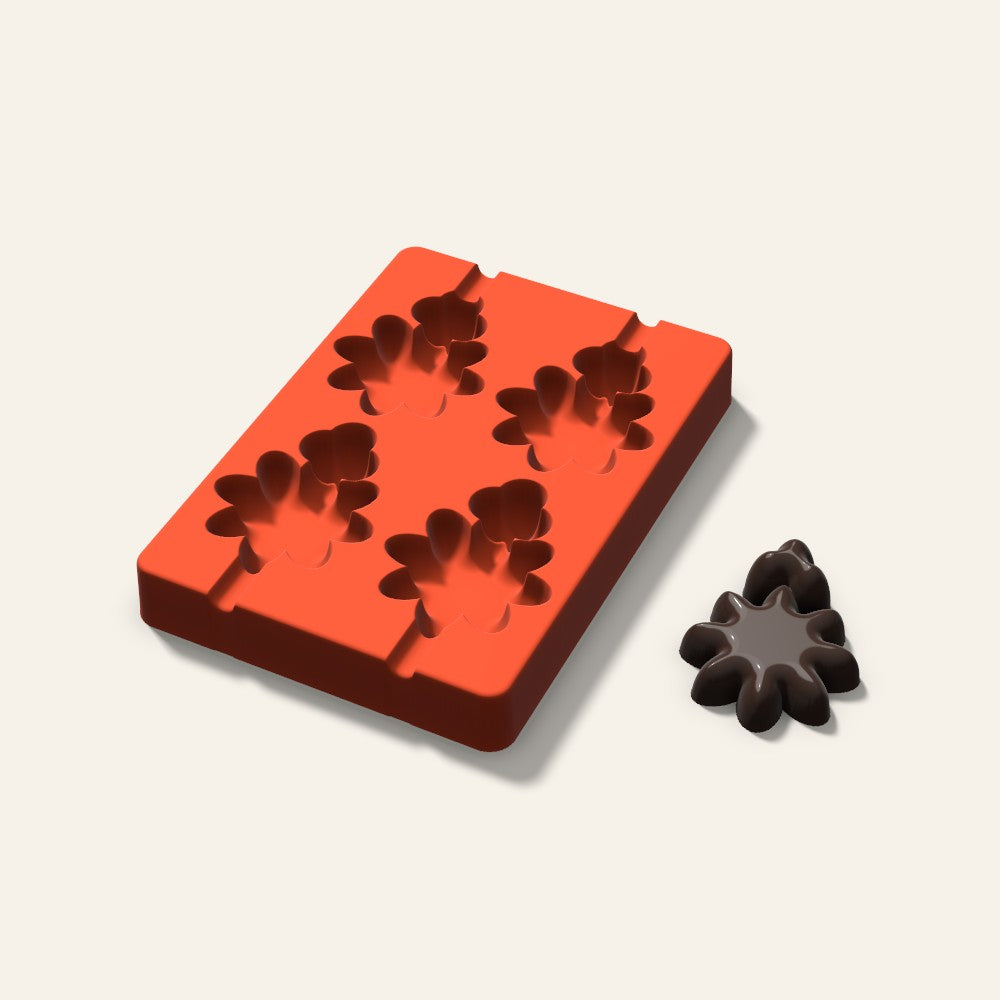 Holly Cakesicle Mold, 3 Inch, 4 Cavity, 3D render