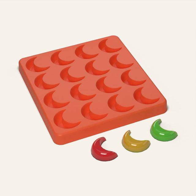 Crescent Moon Candy Mold, 16 Cavity, 3D render