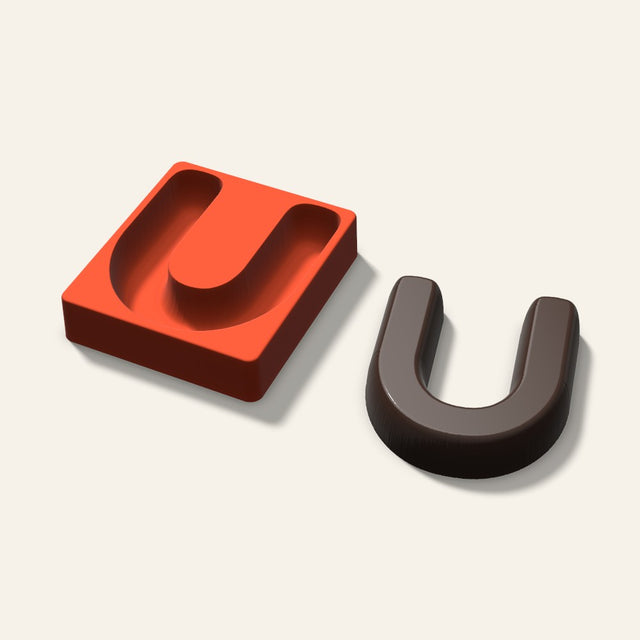 Letter U Mold, 6 Inch, 3D render