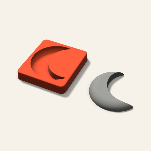 Crescent Moon Plaster Ornament Mold, 3.5 Inch, 3D render