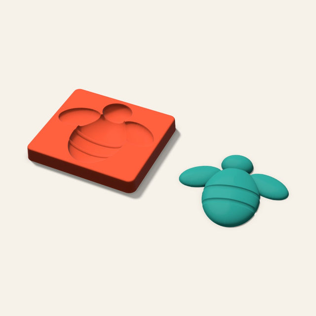Bee Freshie Mold, 5 Inch, 3D render