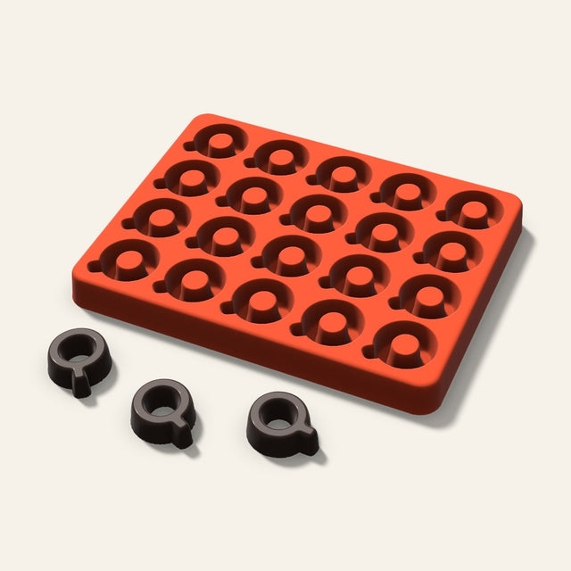 Letter Q Candy Mold, 1 Inch, 20 Cavity, 3D render