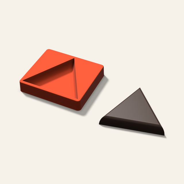 Giant Triangle Mold, 6 Inch, 3D render