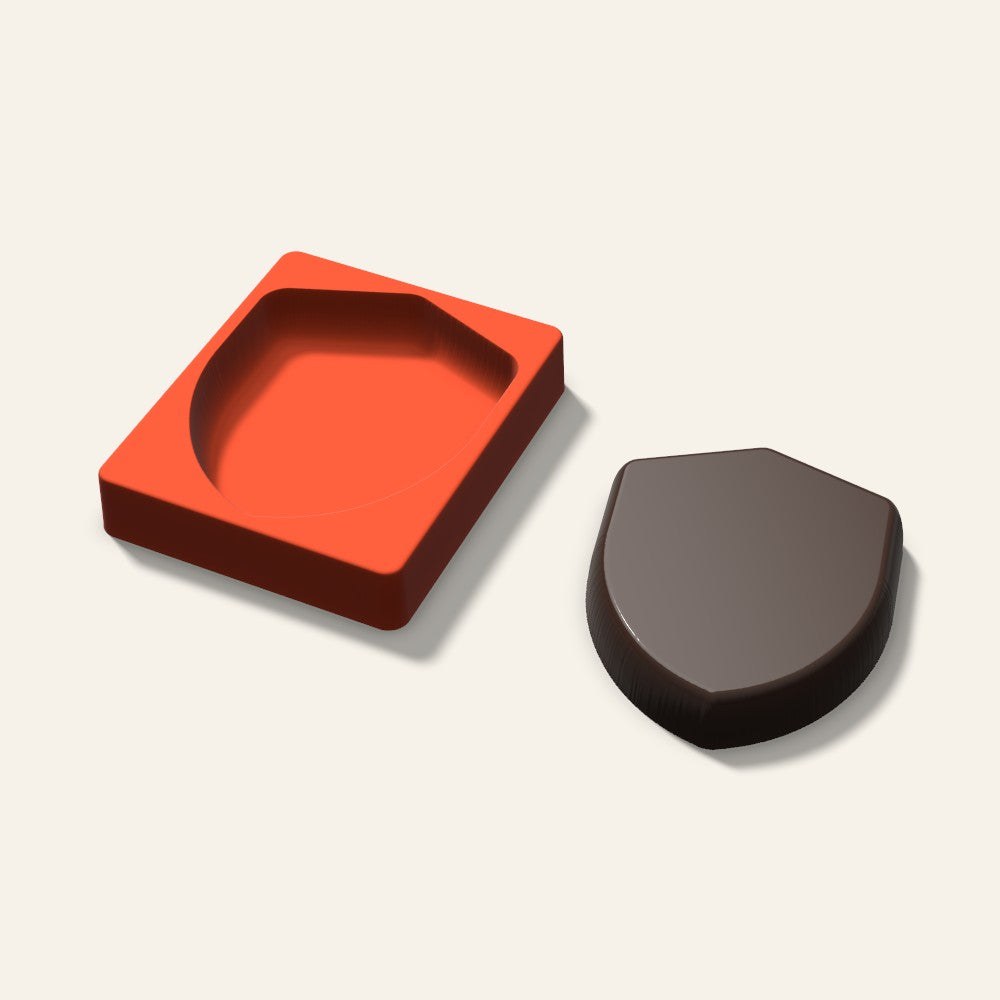 Giant Shield Mold, 6 Inch, 3D render