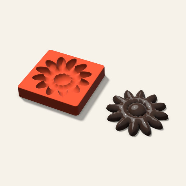 Giant Daisy Mold, 6 Inch, 3D render